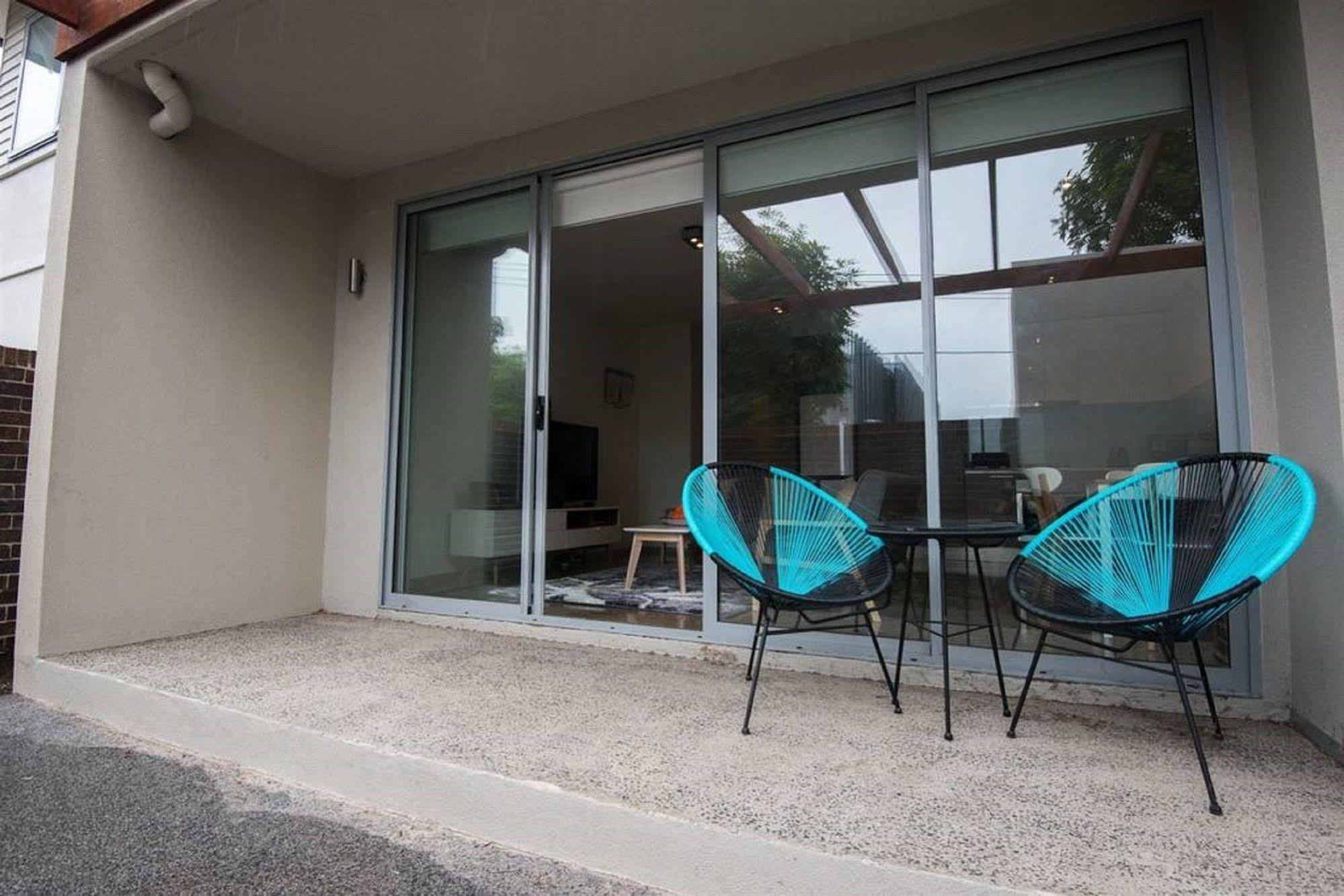 The Waverley International Hotel Glen Waverley Exterior photo